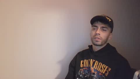 Snapshot of jeanpierbello7 chatting on December 11, 10:06 pm jean pier bello Silva online show from December 11, 10:06 pm