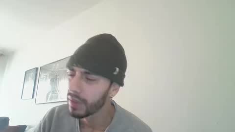 Snapshot of jeanpierbello7 chatting on February 25, 6:53 pm jean pier bello Silva online show from February 25, 6:53 pm