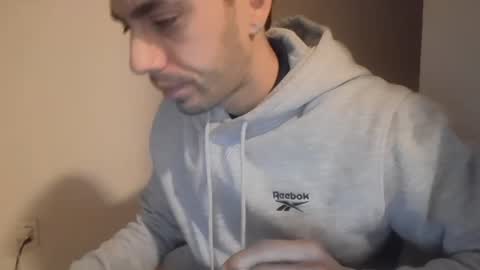 Snapshot of jeanpierbello7 chatting on December 4, 11:52 am jean pier bello Silva online show from December 4, 11:52 am