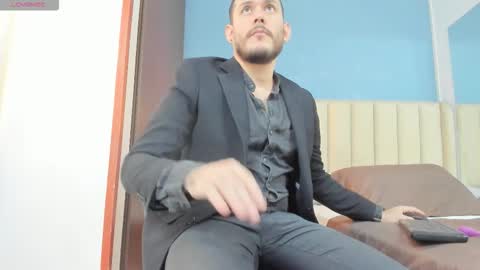 Jeanpiere online show from November 9, 12:31 pm