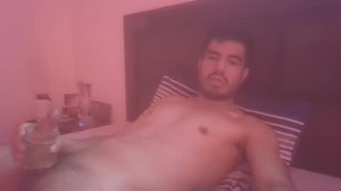 jeanslager online show from January 12, 5:44 pm