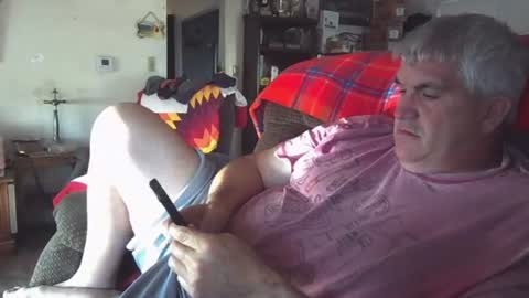dadbody71 online show from May 16, 12:30 am
