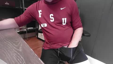 Snapshot of jedge4404 chatting on October 31, 4:03 am jedge4404 online show from October 31, 4:03 am