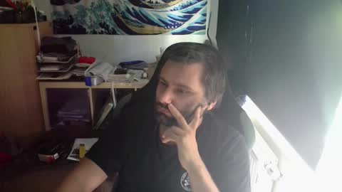 Snapshot of jeetzys chatting on September 19, 1:33 pm you may know me lol online show from September 19, 1:33 pm