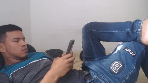 jeicob_florez_ online show from October 8, 1:59 pm