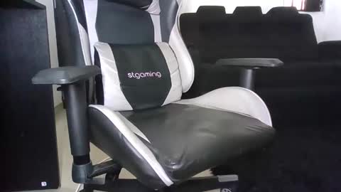 jeison_adam97 online show from October 17, 6:23 pm