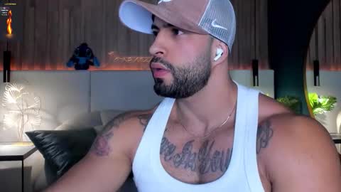 Snapshot of jeremy_harden chatting on September 22, 11:04 pm Jeremy online show from September 22, 11:04 pm