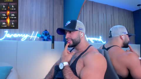 Snapshot of jeremy_harden chatting on January 9, 9:58 pm Jeremy online show from January 9, 9:58 pm