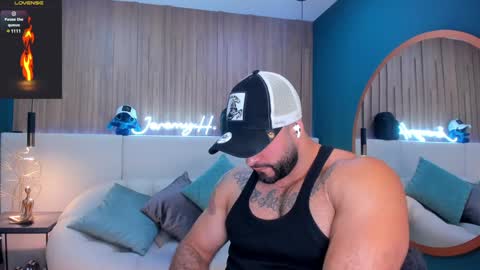 Snapshot of jeremy_harden chatting on February 6, 10:21 pm Jeremy online show from February 6, 10:21 pm