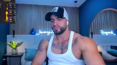 Snapshot of jeremy_harden chatting on January 8, 9:55 pm Jeremy online show from January 8, 9:55 pm