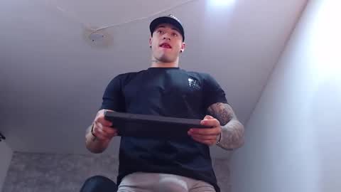 Jeremy lane online show from December 15, 3:31 pm