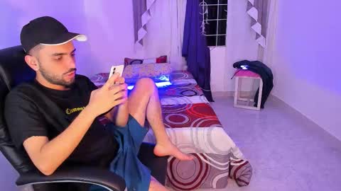 Snapshot of jeremyy_boy chatting on September 15, 5:53 am Jeremy online show from September 15, 5:53 am