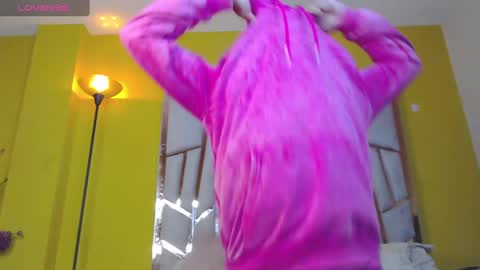 Jerlin online show from March 6, 3:46 am