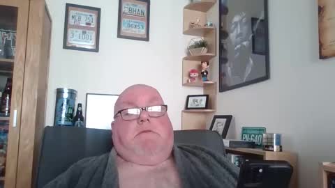 Harry online show from April 12, 8:16 am