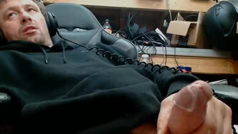 cummin0Nyou online show from January 6, 9:35 am