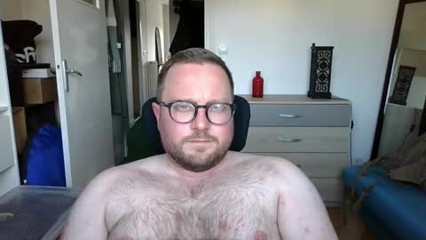 jeuneloup92 online show from May 21, 4:44 pm