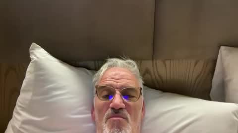 jewlronny online show from November 6, 3:04 pm