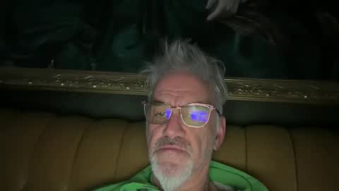 jewlronny online show from December 31, 8:04 am