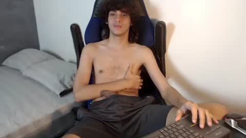 jey_foxx online show from July 14, 11:44 pm