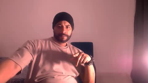 En moreno online show from November 18, 11:48 pm