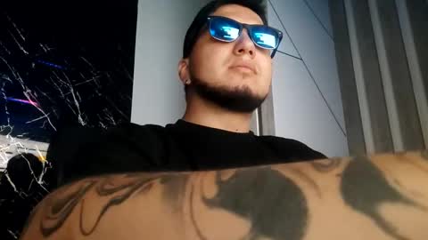 jhon online show from February 7, 8:01 am