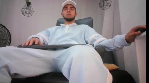 Snapshot of jhon_malo chatting on February 4, 3:22 am jhon_malo online show from February 4, 3:22 am