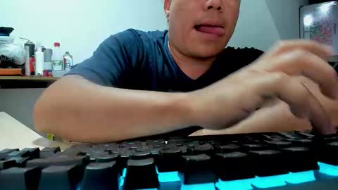 jhonatan_morales_s online show from October 15, 5:37 am