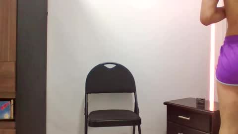 Snapshot of jhongrey2 chatting on February 20, 2:02 pm jhon online show from February 20, 2:02 pm