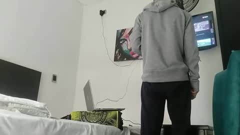 Snapshot of jhongrey2 chatting on January 4, 3:07 pm jhon online show from January 4, 3:07 pm