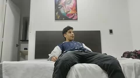 Snapshot of jhongrey2 chatting on January 30, 2:38 am jhon online show from January 30, 2:38 am