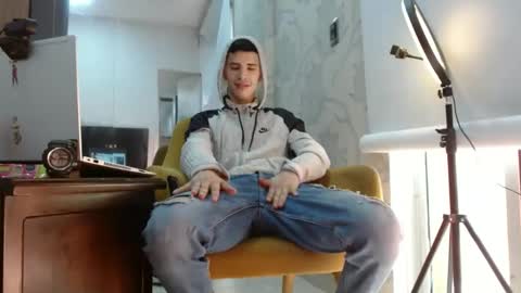 Snapshot of jhongrey2 chatting on October 4, 5:07 pm jhon online show from October 4, 5:07 pm