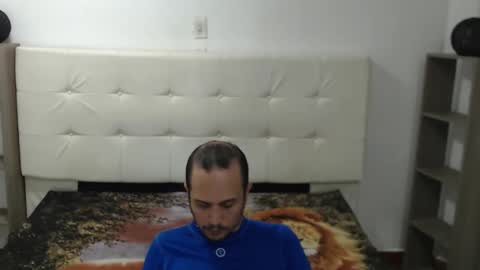 jhontorres018 online show from November 19, 4:01 am