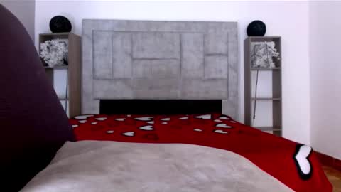 jhontorres018 online show from February 10, 10:25 pm