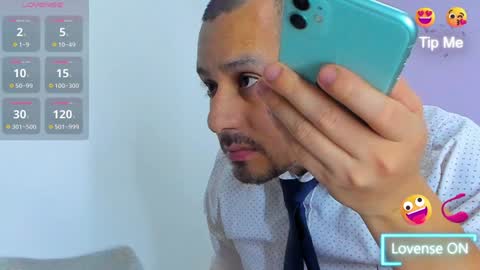 Jhony Alzate online show from December 12, 6:03 am