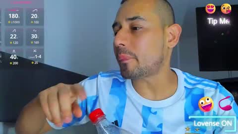 Jhony Alzate online show from February 16, 11:37 pm