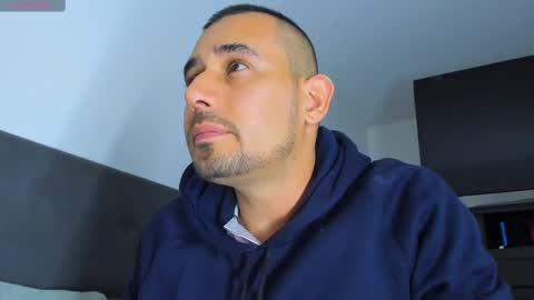 Jhony Alzate online show from March 1, 11:37 pm