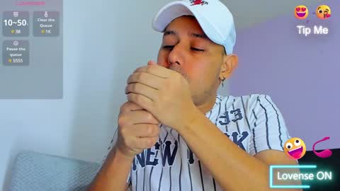 Jhony Alzate online show from December 23, 4:01 am