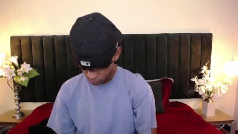 jhos online show from April 8, 2:04 pm