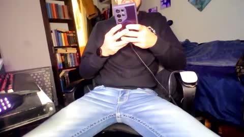 Snapshot of jhp_kinky_2000 chatting on January 4, 3:29 am kinky party boy online show from January 4, 3:29 am