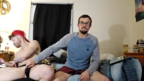 Snapshot of jhp_kinky_2000 chatting on December 28, 7:11 am kinky party boy online show from December 28, 7:11 am