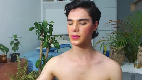 Jhuan Nhez online show from April 5, 5:04 am