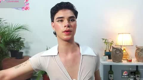 Jhuan Nhez online show from March 2, 7:15 am