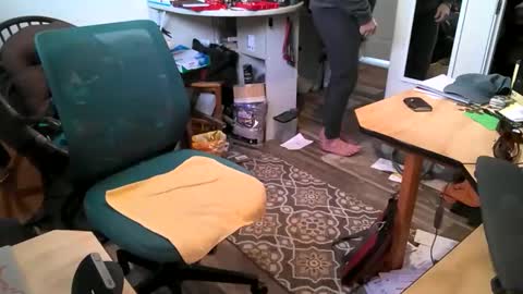 Bill online show from February 5, 11:12 pm