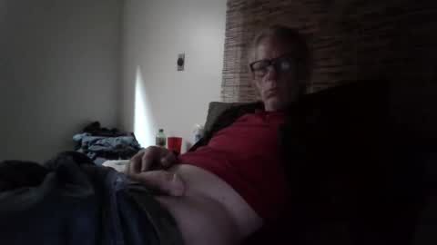 jizzmitten5 online show from November 2, 6:06 am