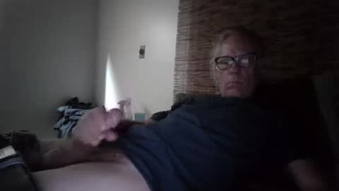 Snapshot of jizzmitten5 chatting on September 29, 4:55 am jizzmitten5 online show from September 29, 4:55 am