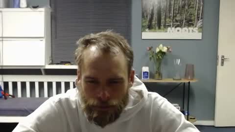 JamesJan van Rebel online show from October 16, 2:30 am