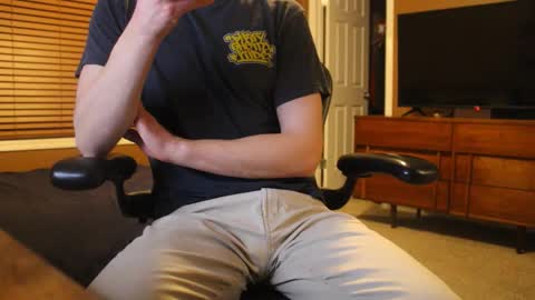 jjjjjfive online show from February 24, 6:47 am