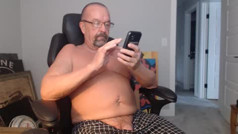 Snapshot of jk4fun59 chatting on December 11, 8:16 pm Jamie online show from December 11, 8:16 pm