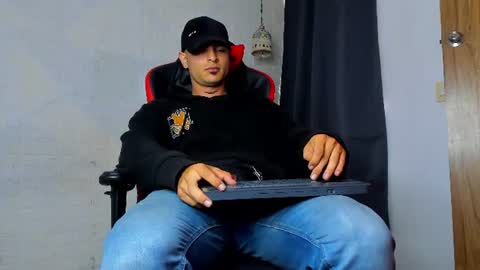 IGJmortton online show from July 12, 7:38 pm