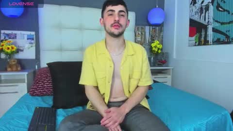 jo_silva99 online show from January 9, 9:31 pm